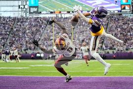 Commanders Vikings Football