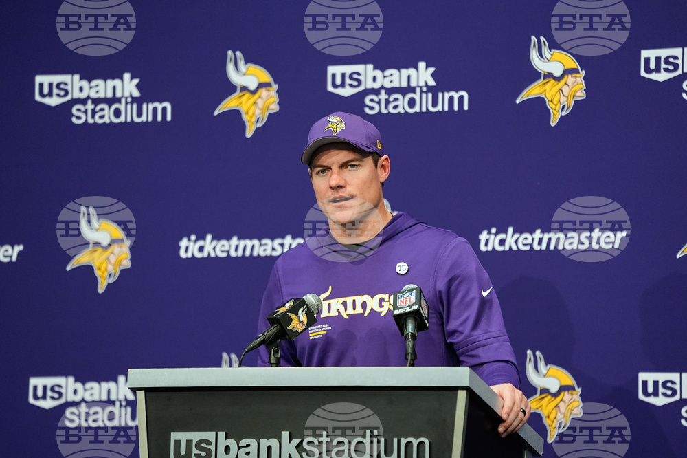 Commanders Vikings Football