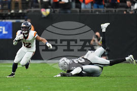 Broncos Raiders Football