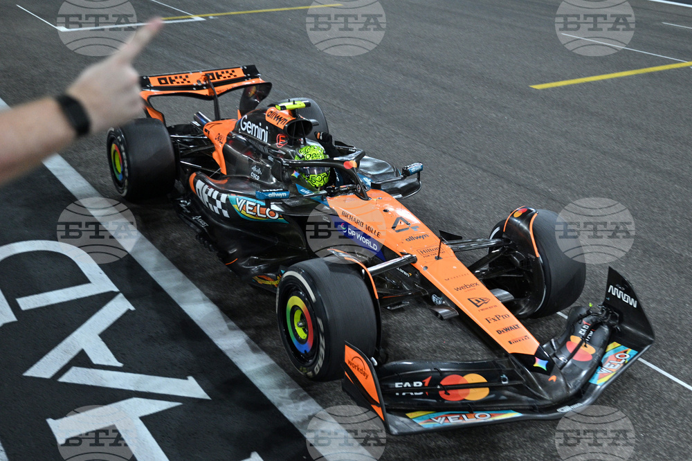 Abu Dhabi F1 GP Auto Racing