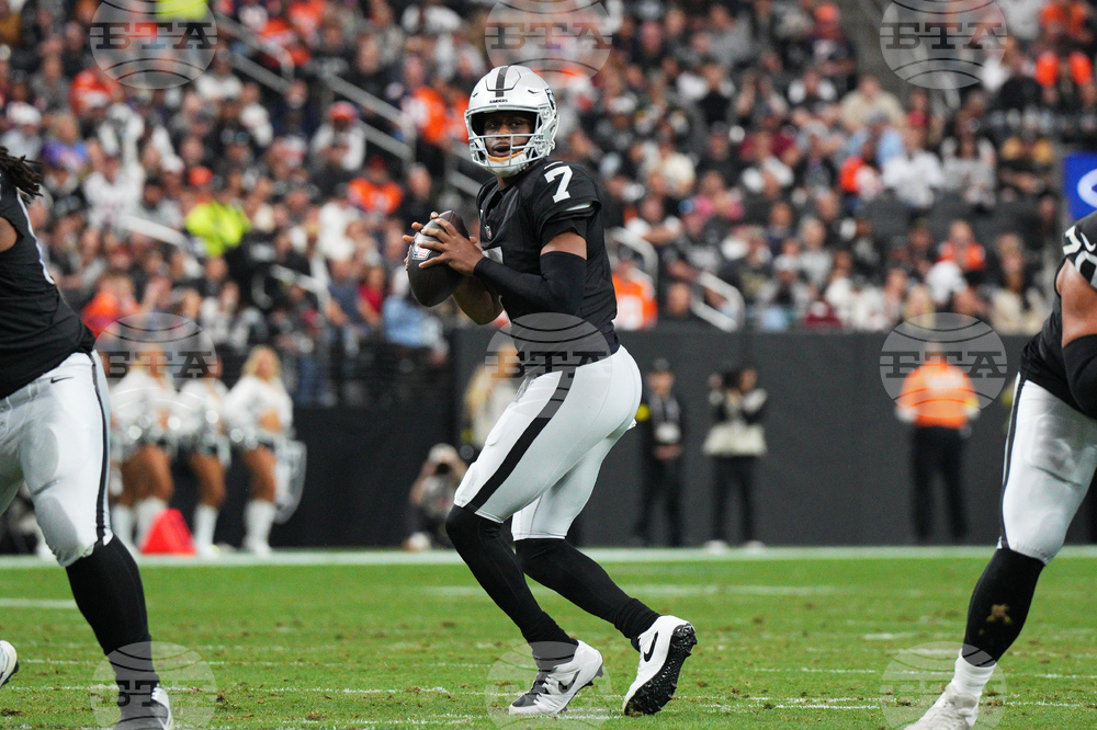 Broncos Raiders Football