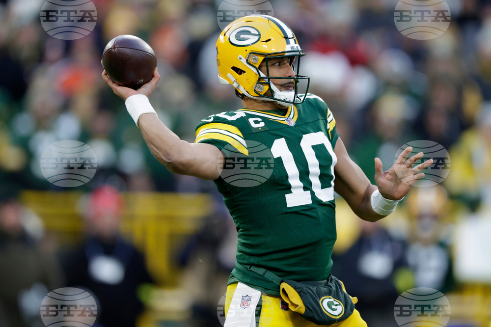 Bears Packers Football