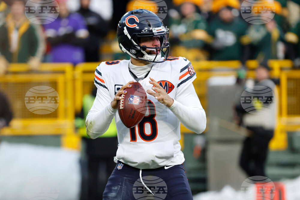 Bears Packers Football