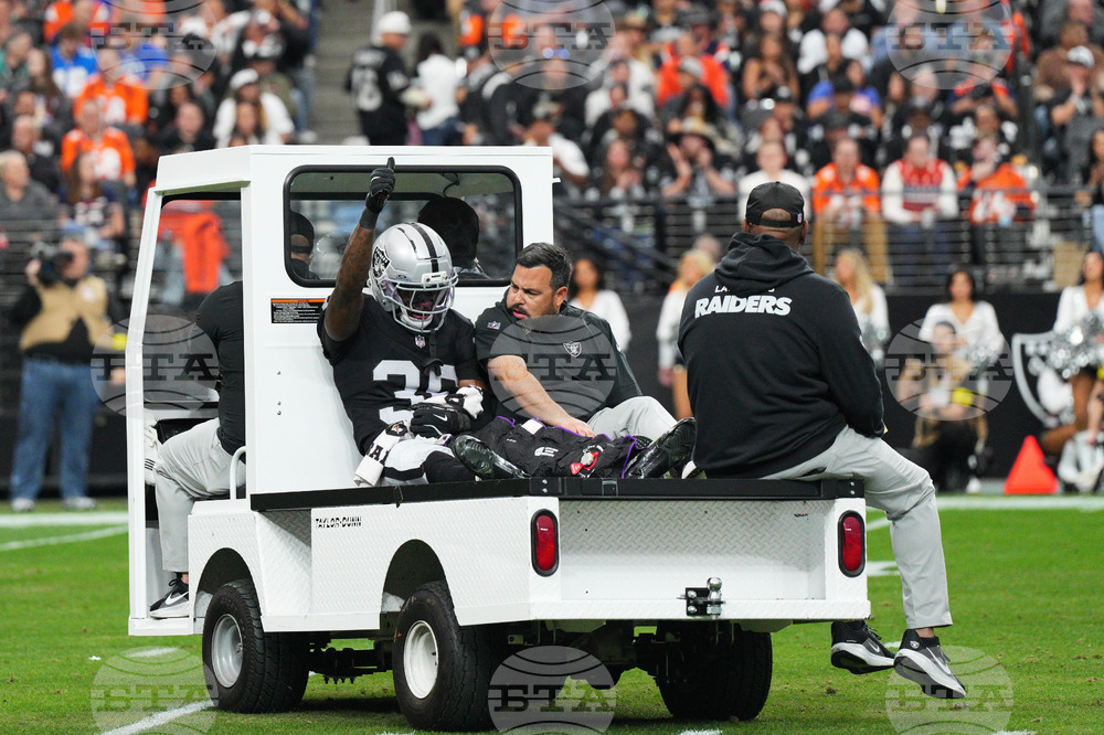 Broncos Raiders Football