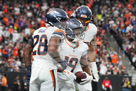 Broncos Raiders Football