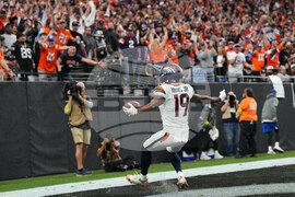 Broncos Raiders Football