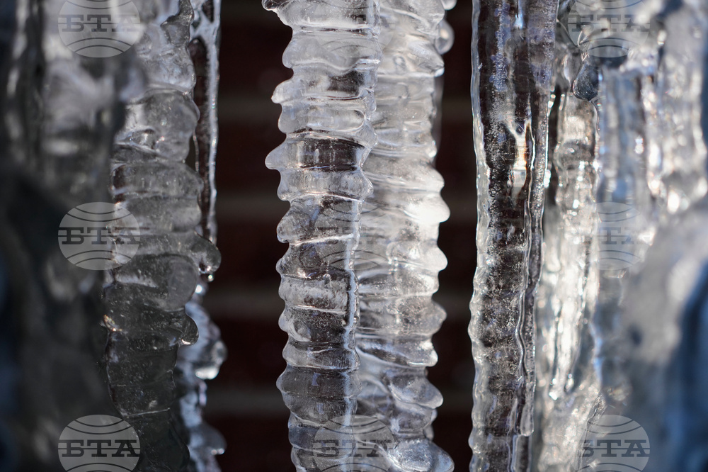 US Extreme Winter Weather Illinois