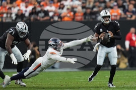 Broncos Raiders Football