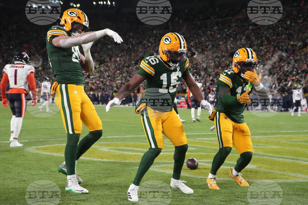 Bears Packers Football