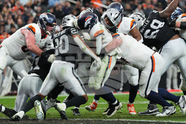 Broncos Raiders Football