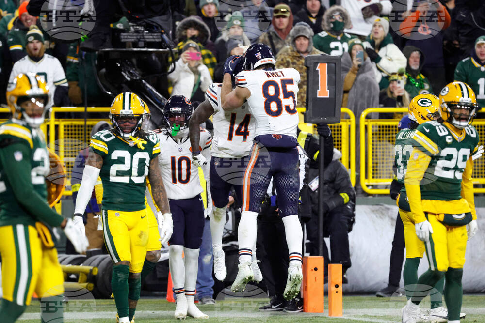 Bears Packers Football