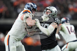 Broncos Raiders Football