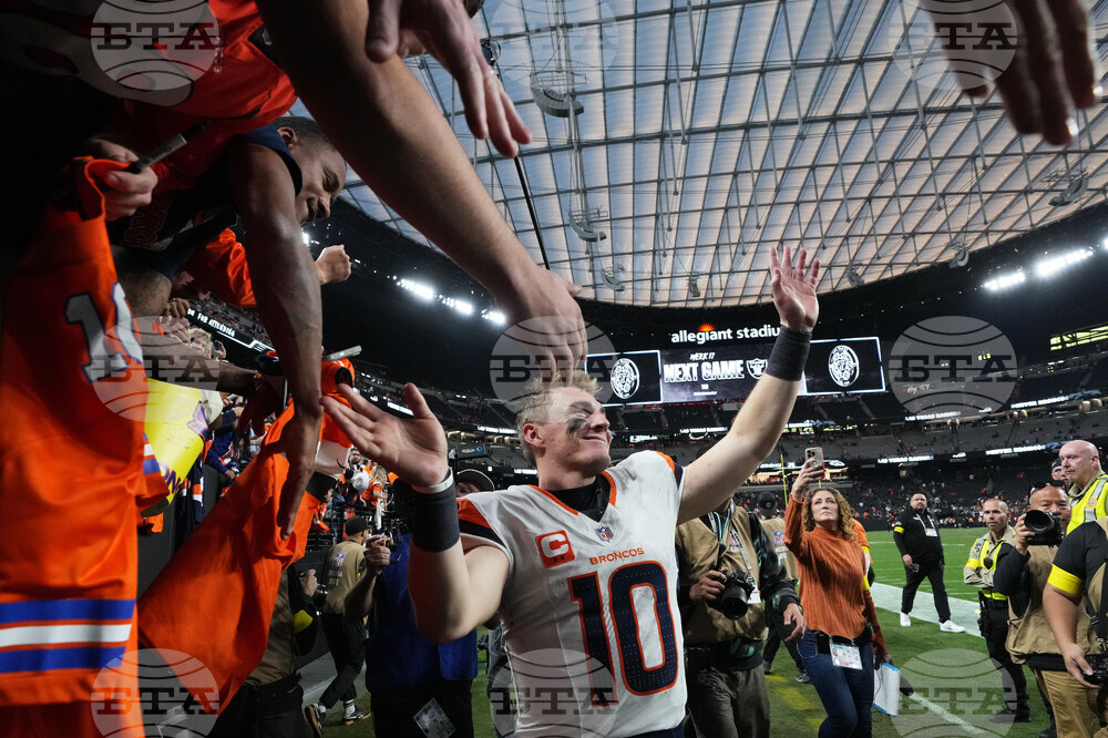 APTOPIX Broncos Raiders Football