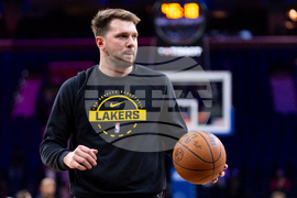 Lakers 76ers Basketball