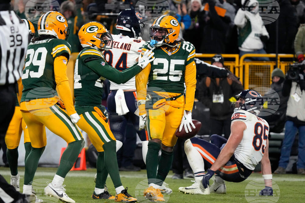 Bears Packers Football