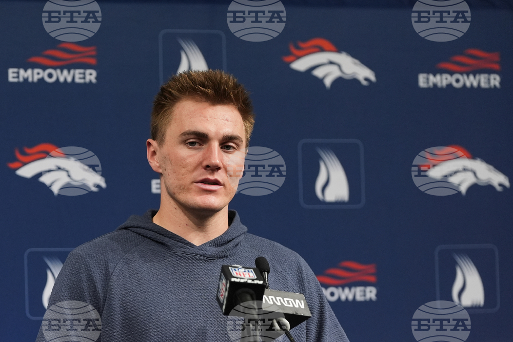 Broncos Raiders Football