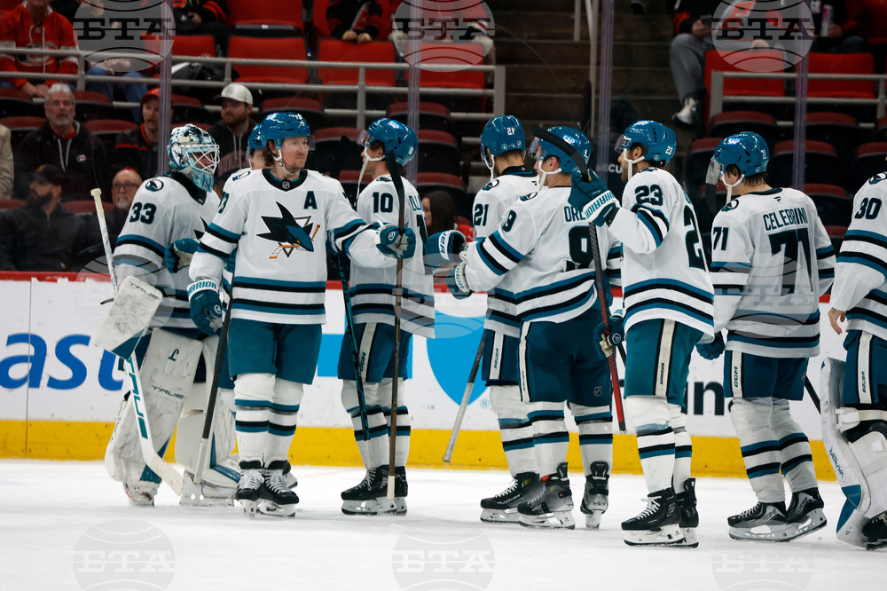 Sharks Hurricanes Hockey