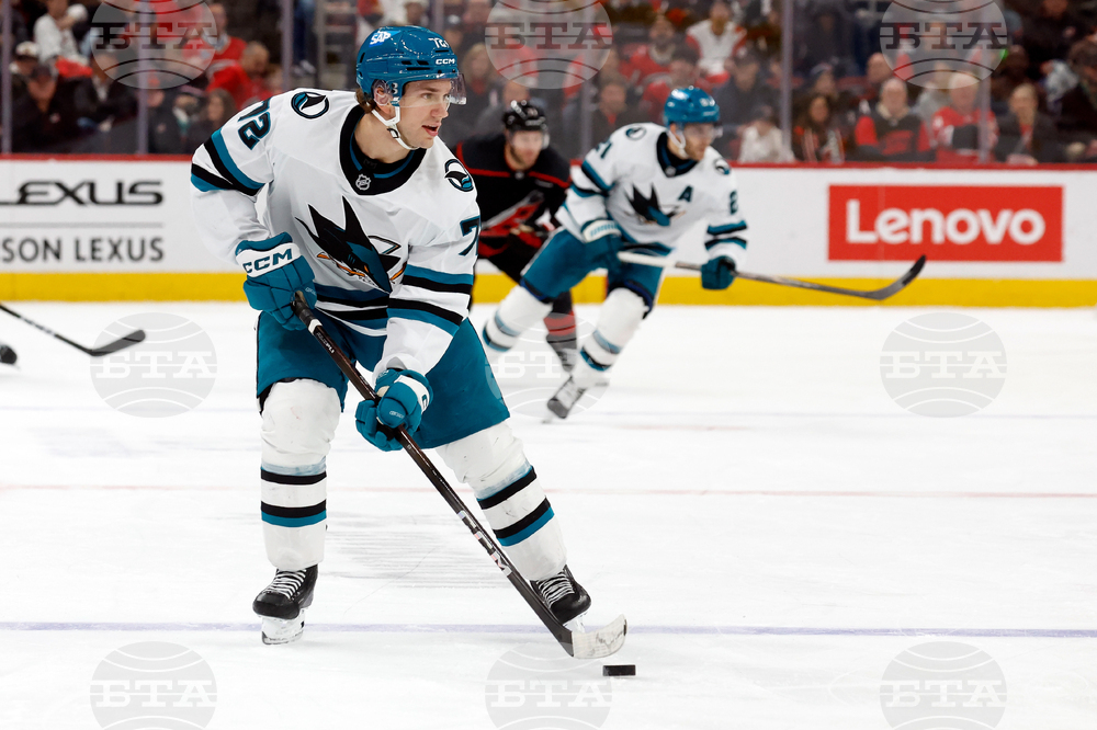 Sharks Hurricanes Hockey