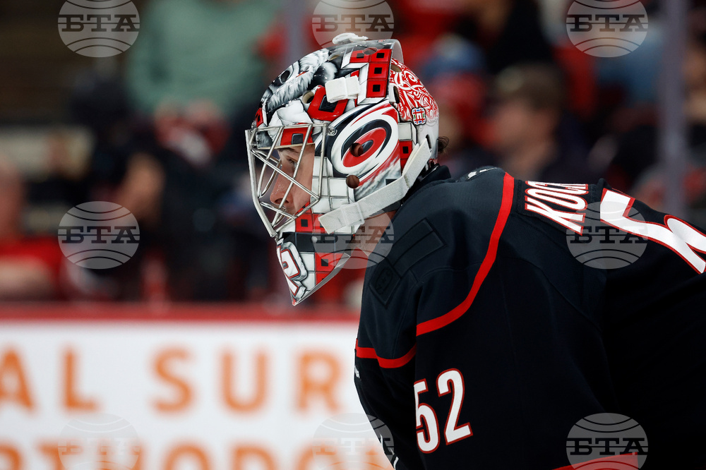 Sharks Hurricanes Hockey