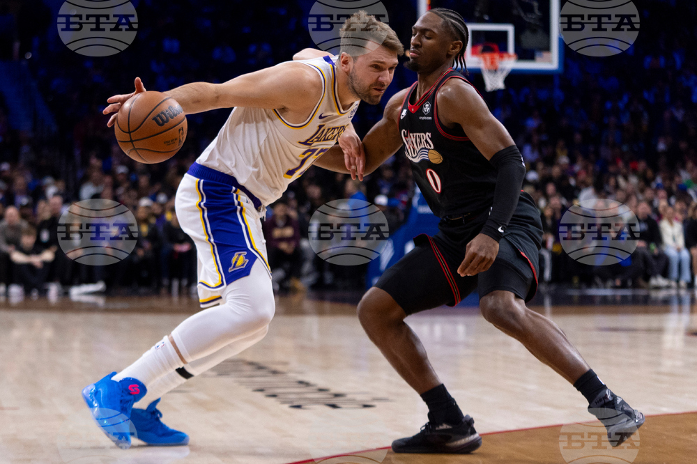 Lakers 76ers Basketball