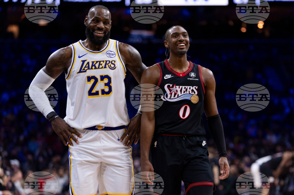 Lakers 76ers Basketball