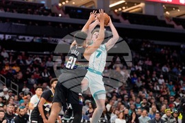 Nuggets Hornets Basketball