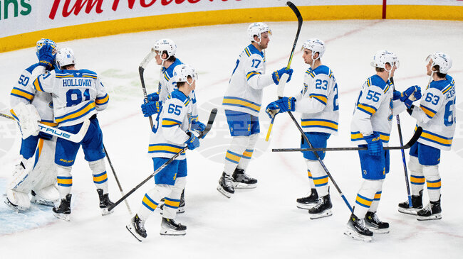 Сейнт Луис победи Чикаго в среща от редовния сезон в НХЛ