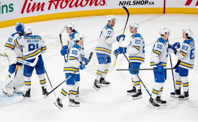 Сейнт Луис победи Чикаго в среща от редовния сезон в НХЛ