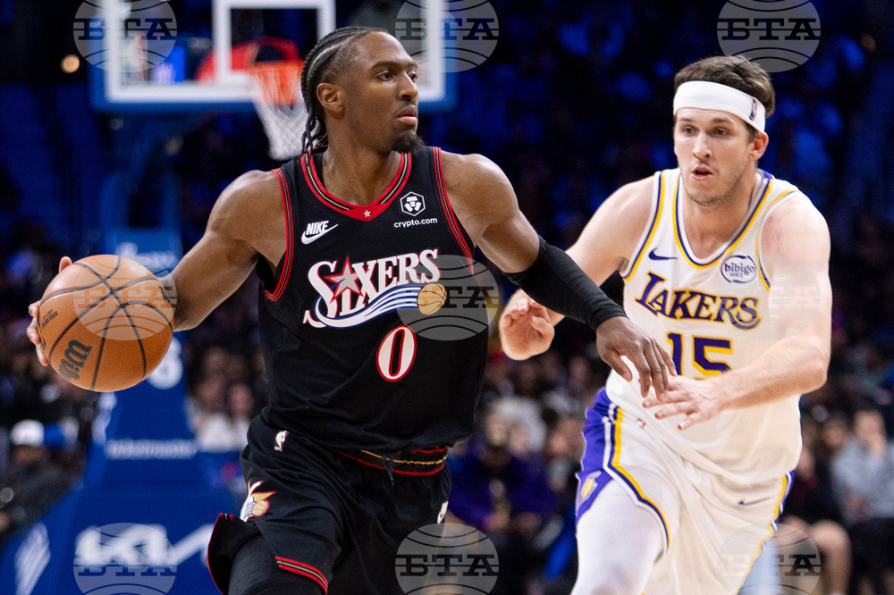 Lakers 76ers Basketball