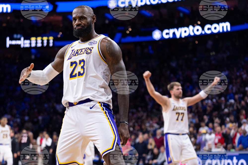 ЛА Лейкърс победи Филаделфия 76ърс в НБА, ЛеБрон Джеймс записа най-добро представяне за сезона