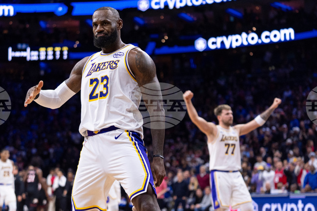ЛА Лейкърс победи Филаделфия 76ърс в НБА, ЛеБрон Джеймс записа най-добро представяне за сезона