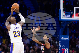 Lakers 76ers Basketball