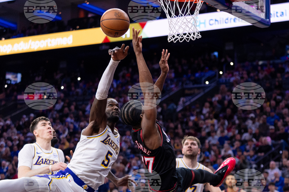 Lakers 76ers Basketball