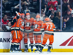 Blackhawks Ducks Hockey