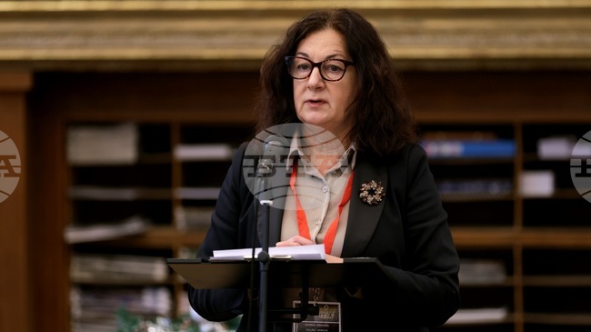 Изпращаме годината на глаголицата с конференцията „Азбуки, памет, приемственост“, каза директорът на НБКМ доц. д-р Калина Иванова