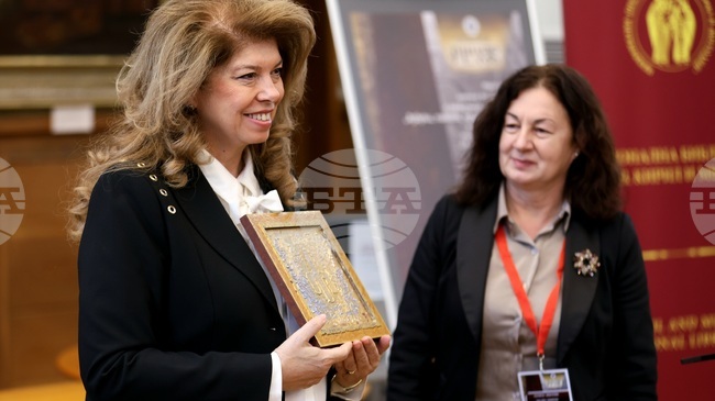 Националната научна конференция с международно участие „Азбуки, памет, приемственост“ бе открита в НБКМ