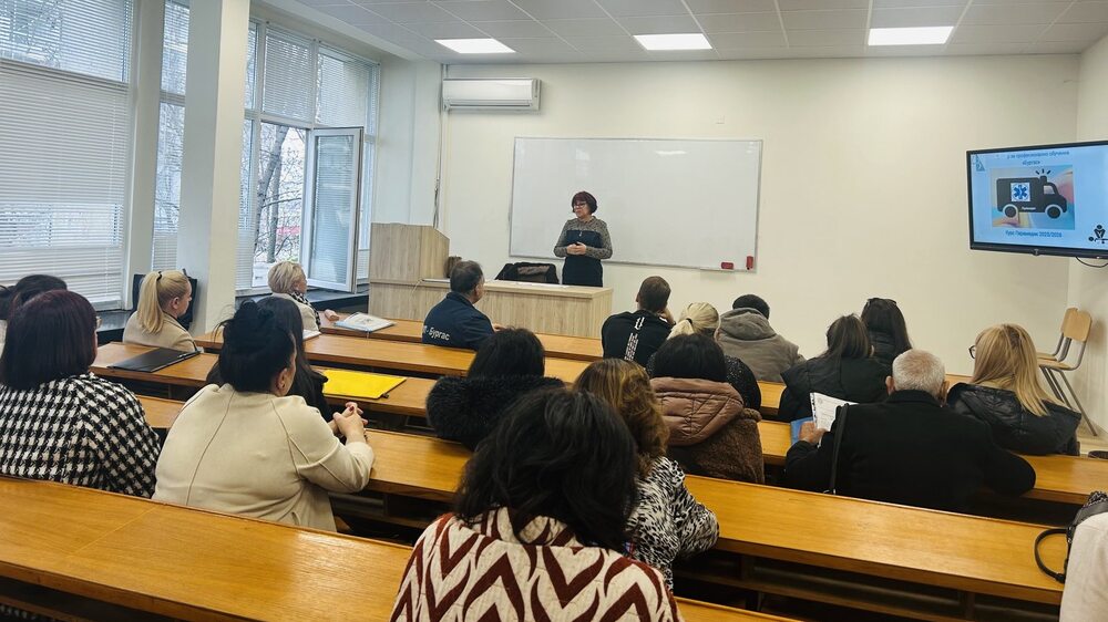 Центърът за професионално обучение към БДУ стартира петия курс за обучение на парамедици