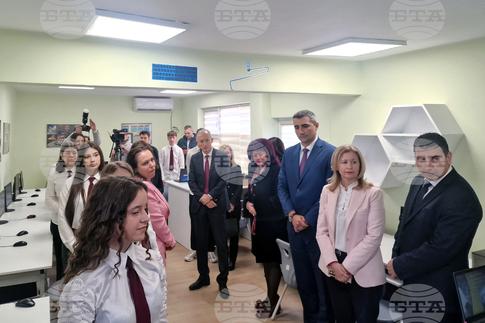 Пазарджик - STEM център - министър Красимир Вълчев
