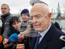 Варна - военен ритуал - кораб - флаг