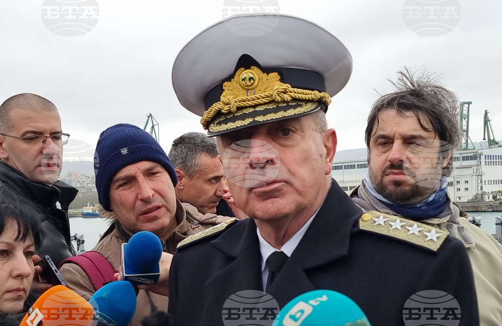 Варна - военен ритуал - кораб - флаг