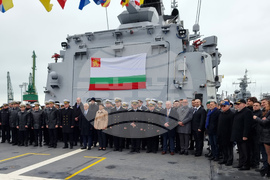 Варна - военен ритуал - кораб - флаг