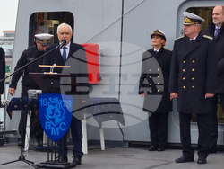 Варна - военен ритуал - кораб - флаг