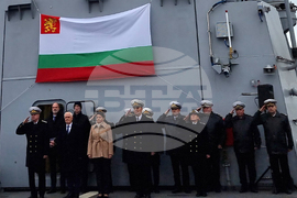 Варна - военен ритуал - кораб - флаг