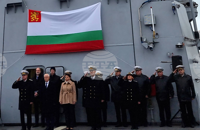 След повече от 100 години Военноморските сили получават нов кораб, каза министър Атанас Запрянов