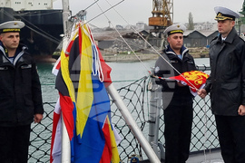 Варна - военен ритуал - кораб - флаг