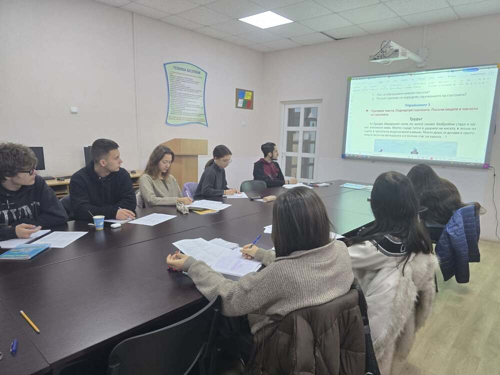 Пътя на покръстването на българския народ учиха децата от неделното училище „Българска светлица“ в Украйна