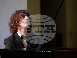 Николай Маринов