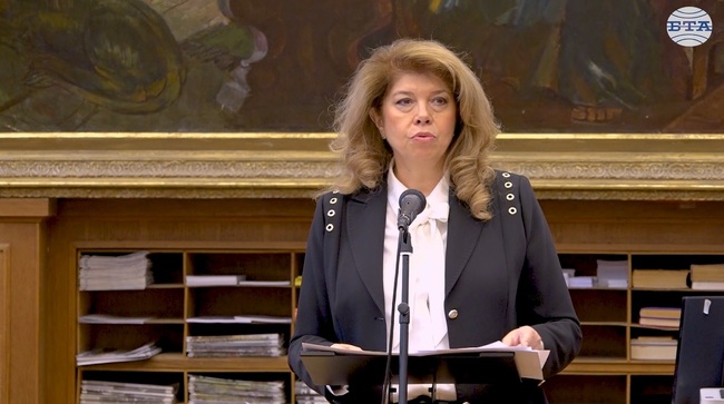 Глаголицата е безценно наследство и духовно завещание от Светите братя, каза Илияна Йотова на форума „Азбуки, памет, приемственост“