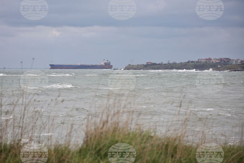 Ахтопол - танкер