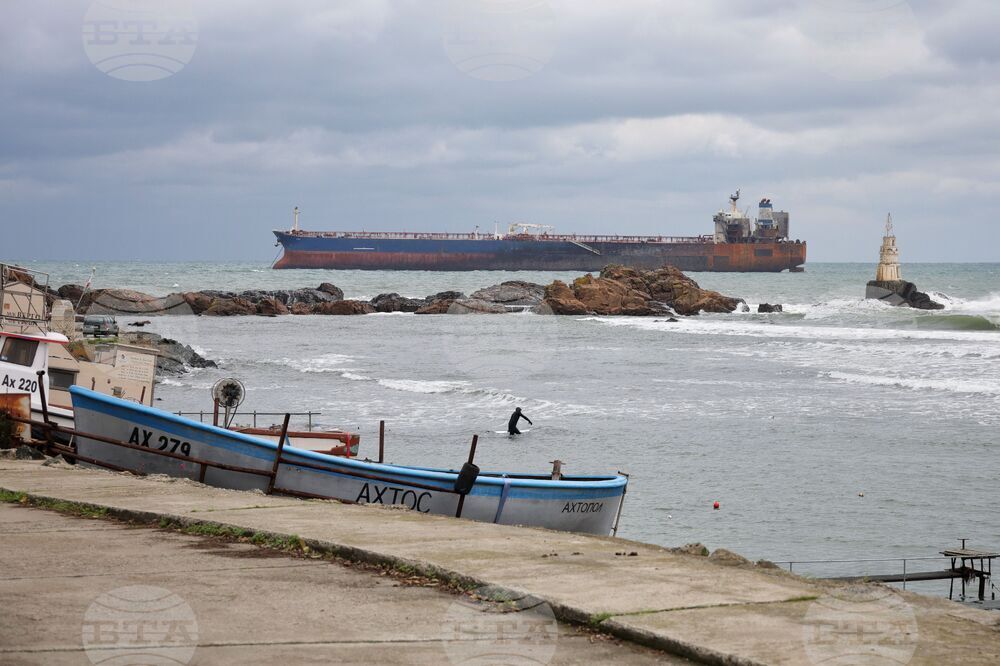 Ахтопол - танкер